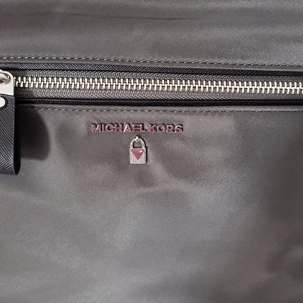NWT Michael Kors Kelsey Backpack Olive Green Backpack